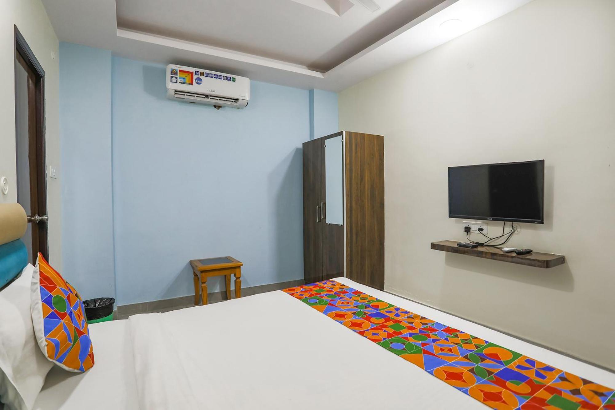 Chinhat Fabhotel Sm Palace מראה חיצוני תמונה