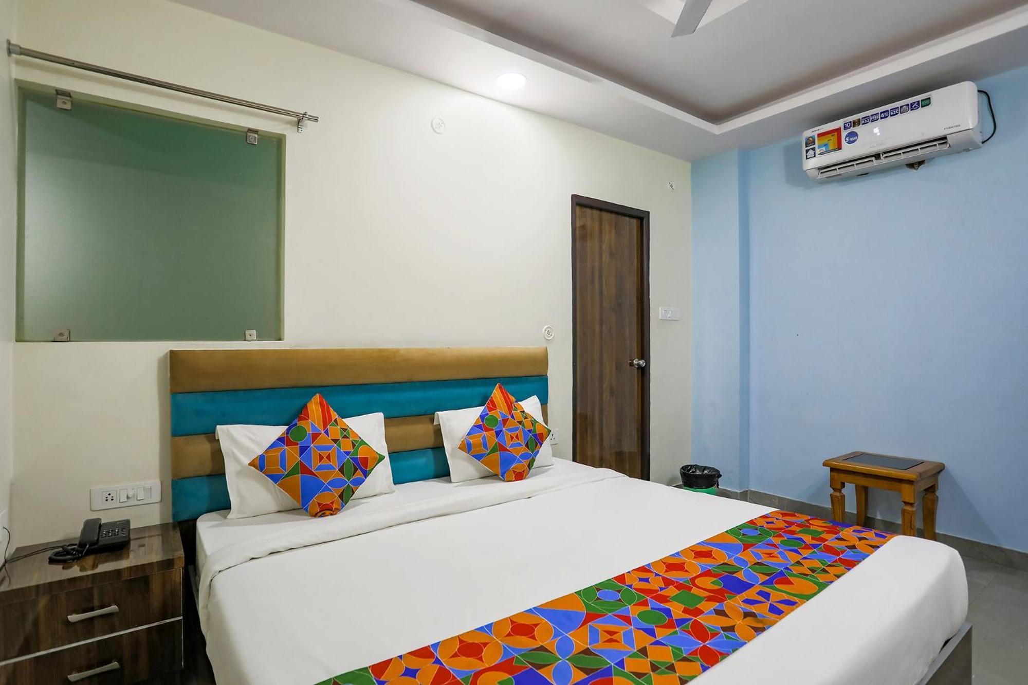 Chinhat Fabhotel Sm Palace מראה חיצוני תמונה